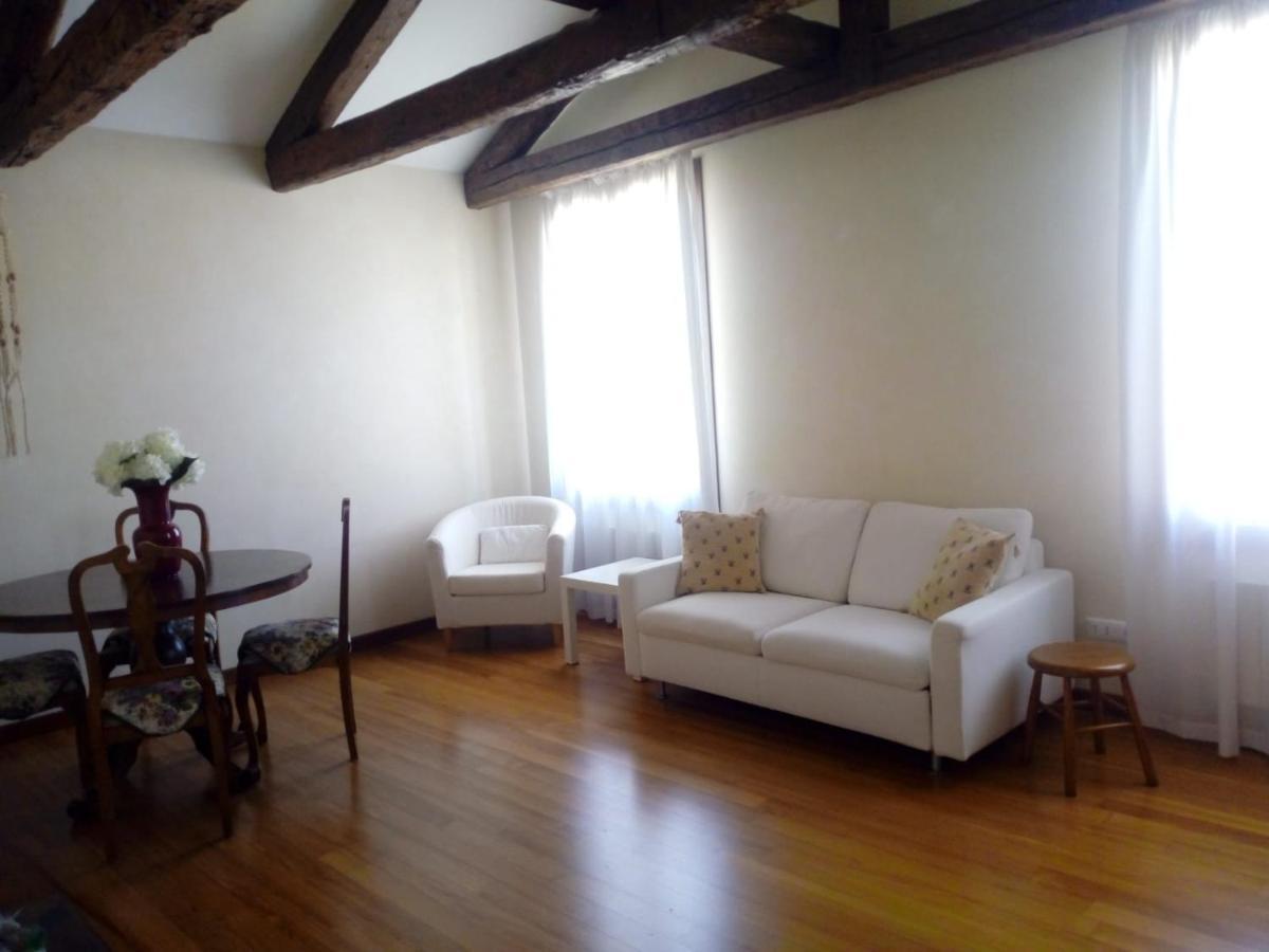 La Mansarda Apartment เวนิส ภายนอก รูปภาพ