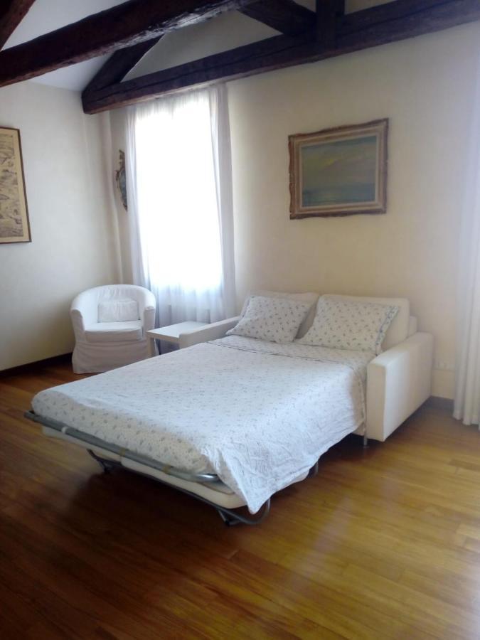 La Mansarda Apartment เวนิส ภายนอก รูปภาพ